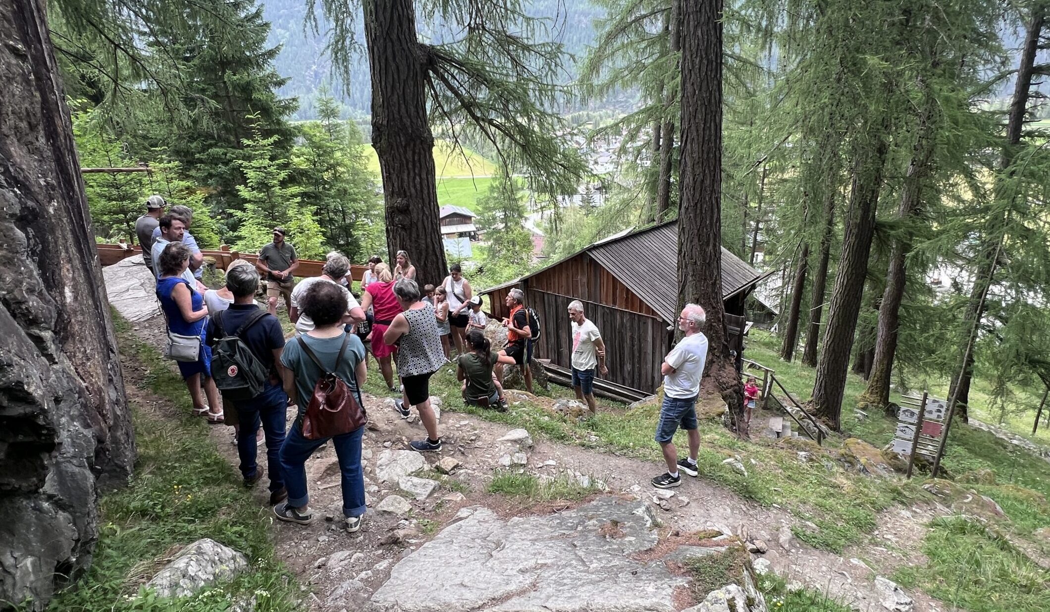 Zahlreiches Publikum nahm die Einladung zum Mühlenfest und zu den Spezialführungen am Lehnbach an.
